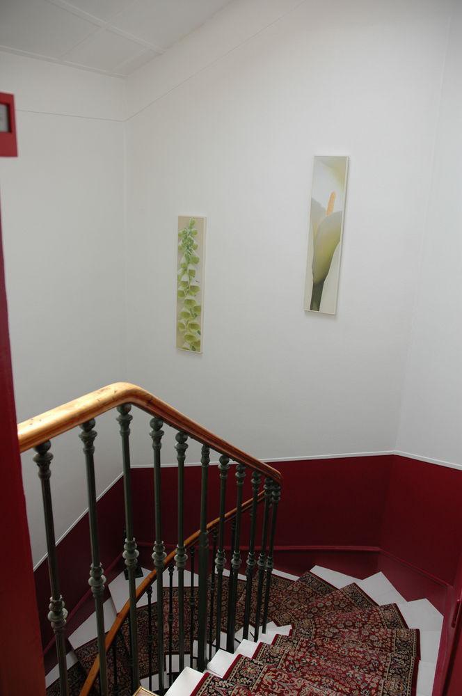 Authentic By Balladins, Le Carre D'aix 2* Aix-les-Bains